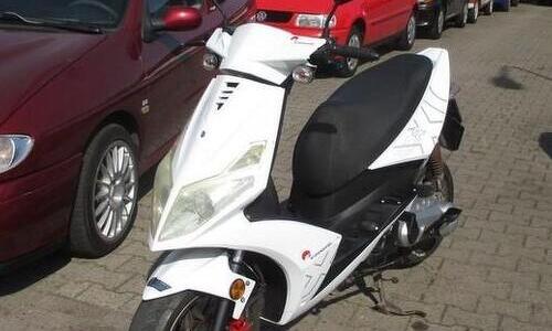*** GENERIC XOR-50 scooter BJ 2007 NU 299,-! *** - 1/6